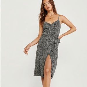 NWT Abercrombie & Fitch black floral wrap midi dress